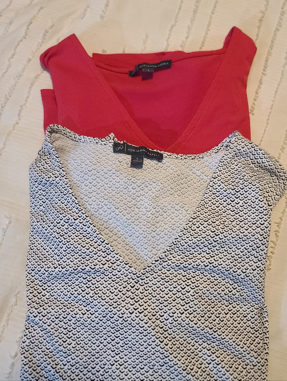 Set Of 2 Adrianna Papell Flutter Sleeve V-neck Blouses Large